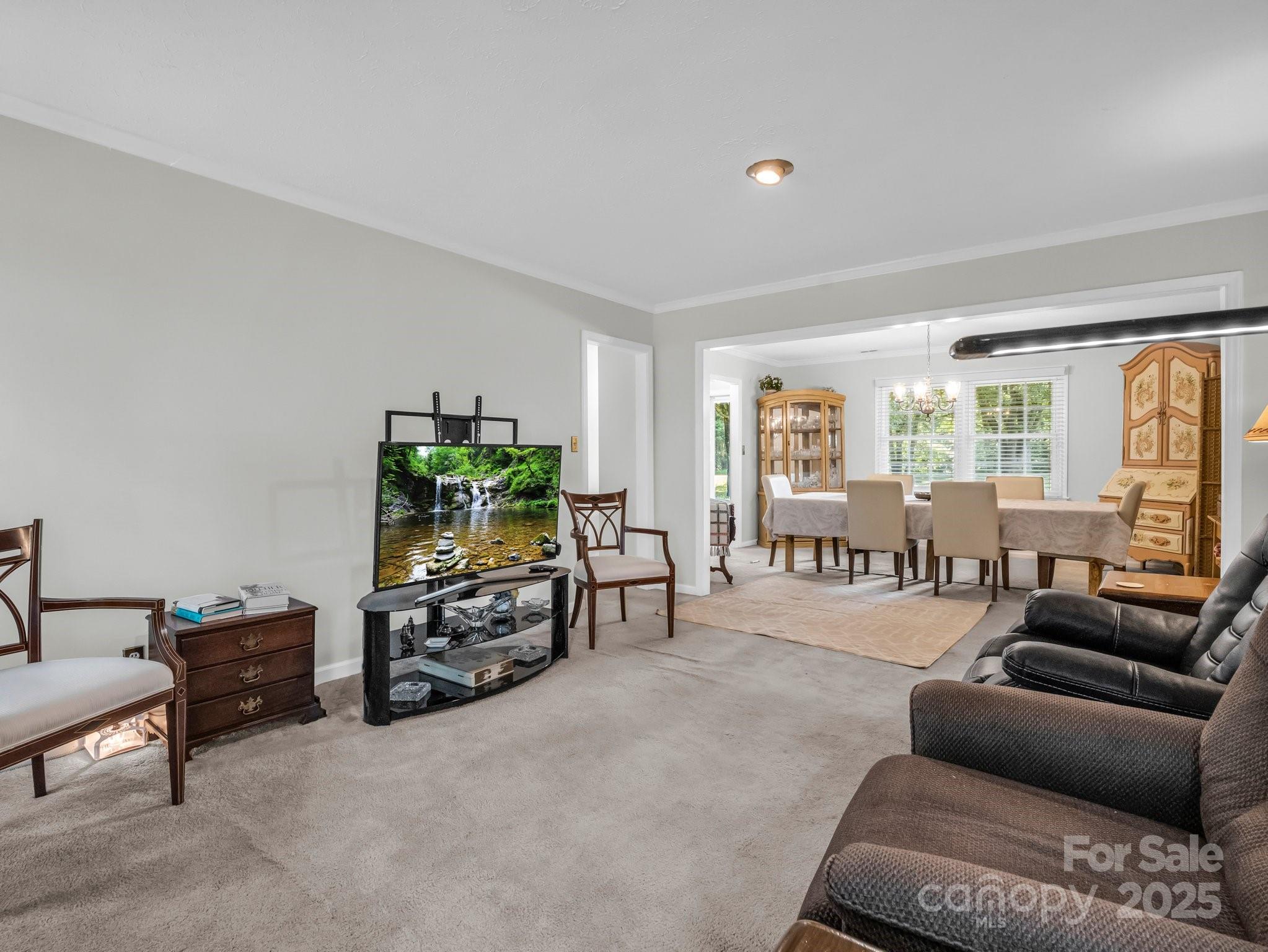 3039 Longwood Drive Property Photo 18