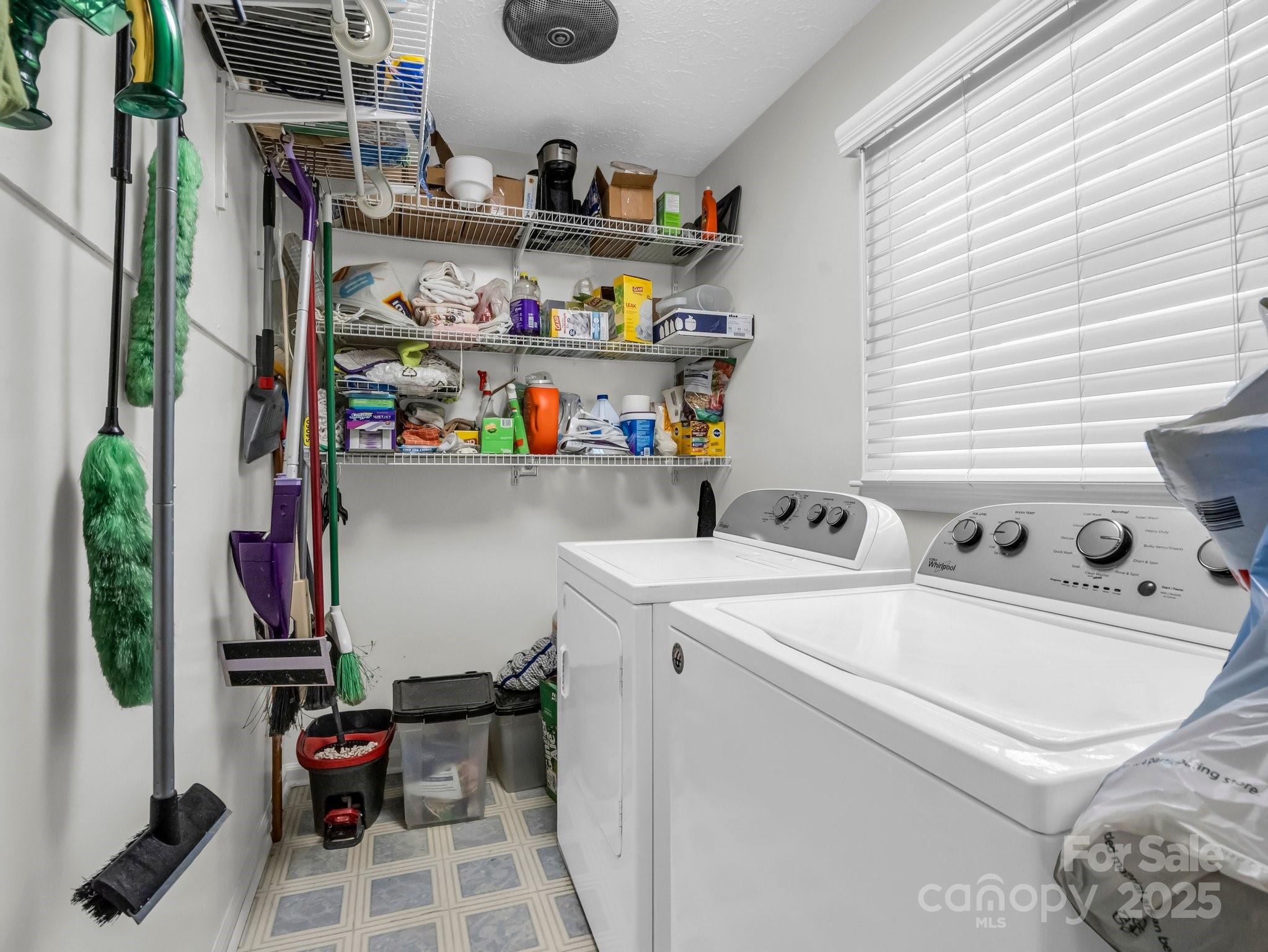 3039 Longwood Drive Property Photo 23