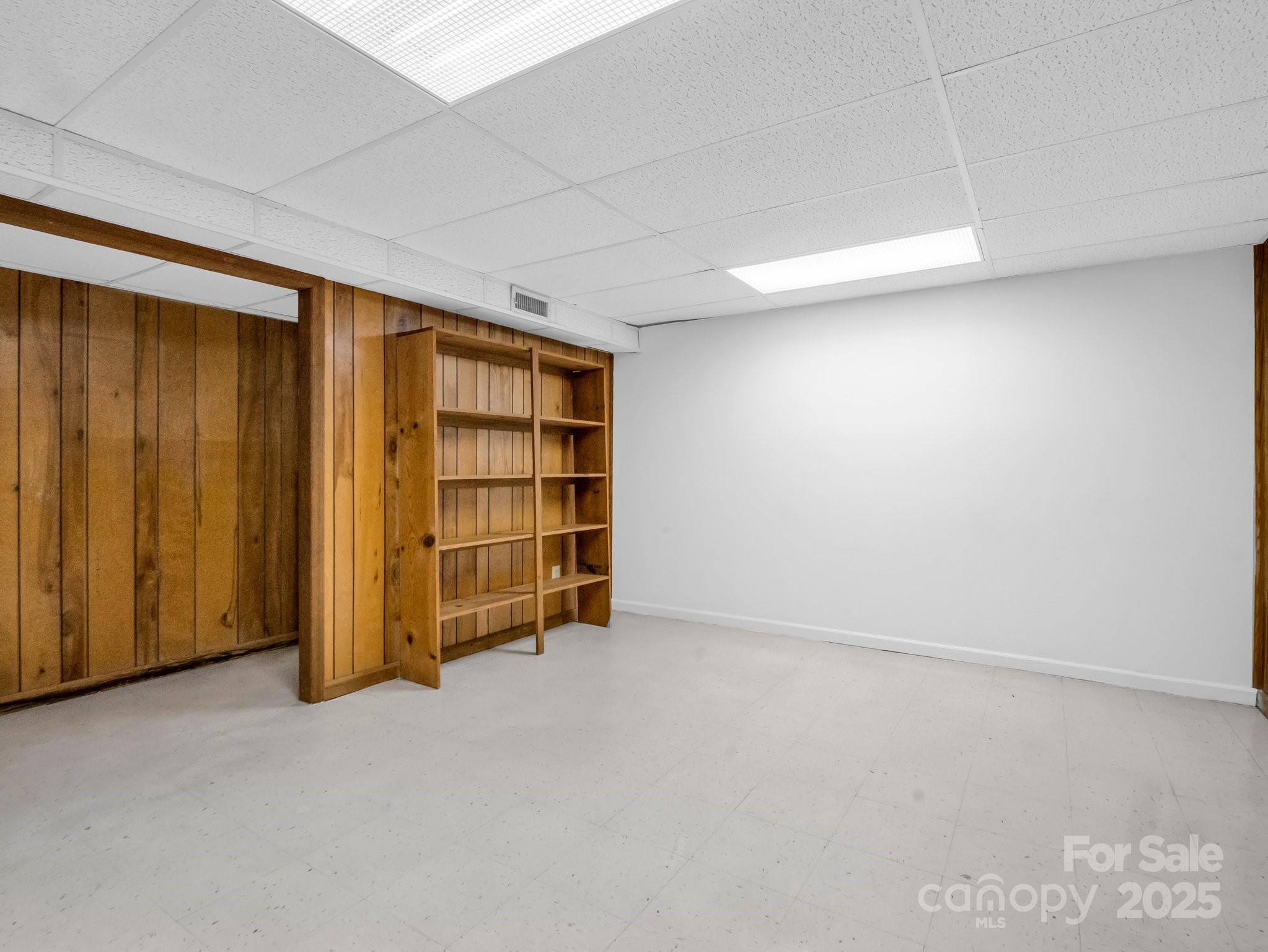 3039 Longwood Drive Property Photo 41