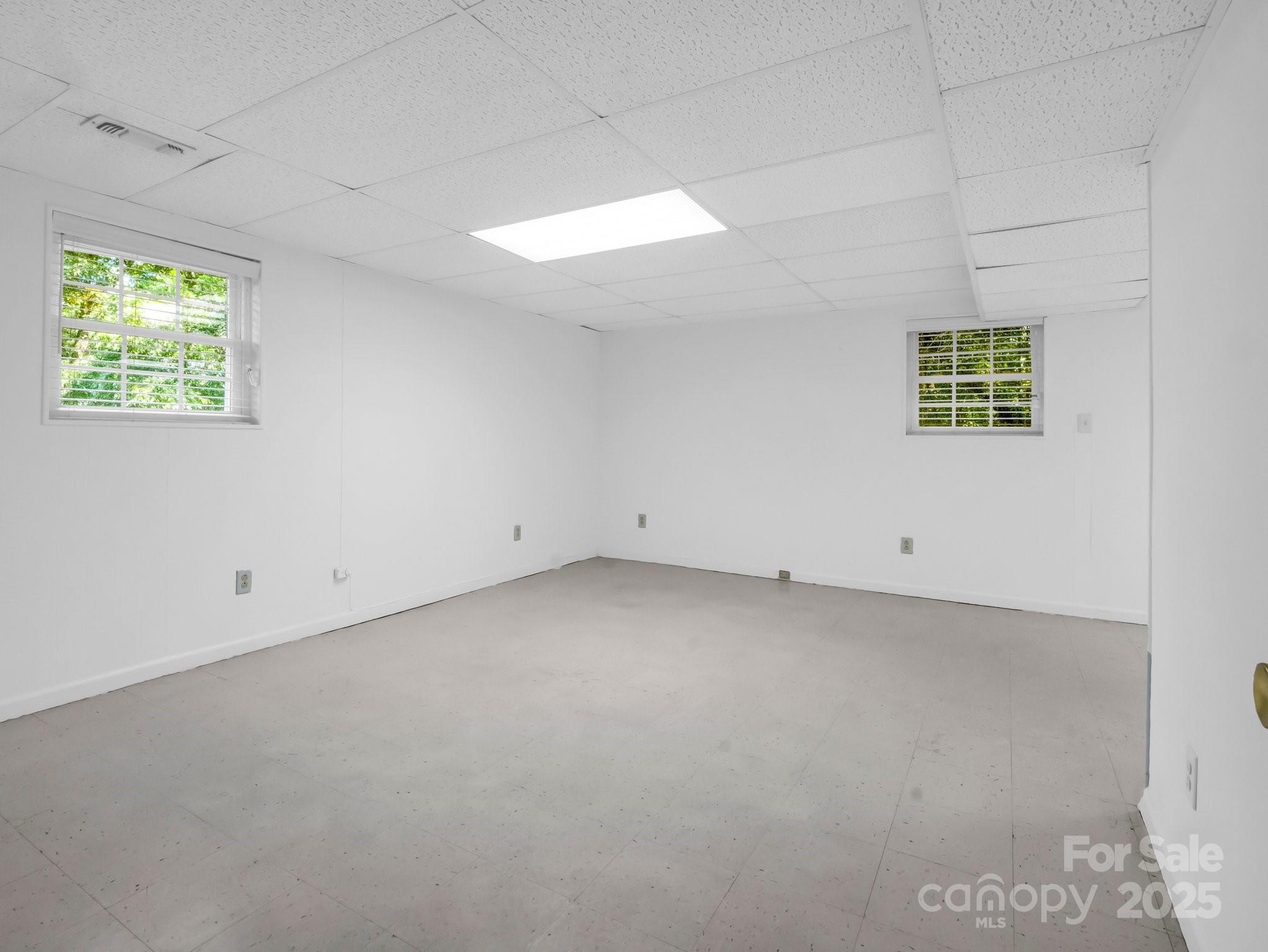 3039 Longwood Drive Property Photo 42