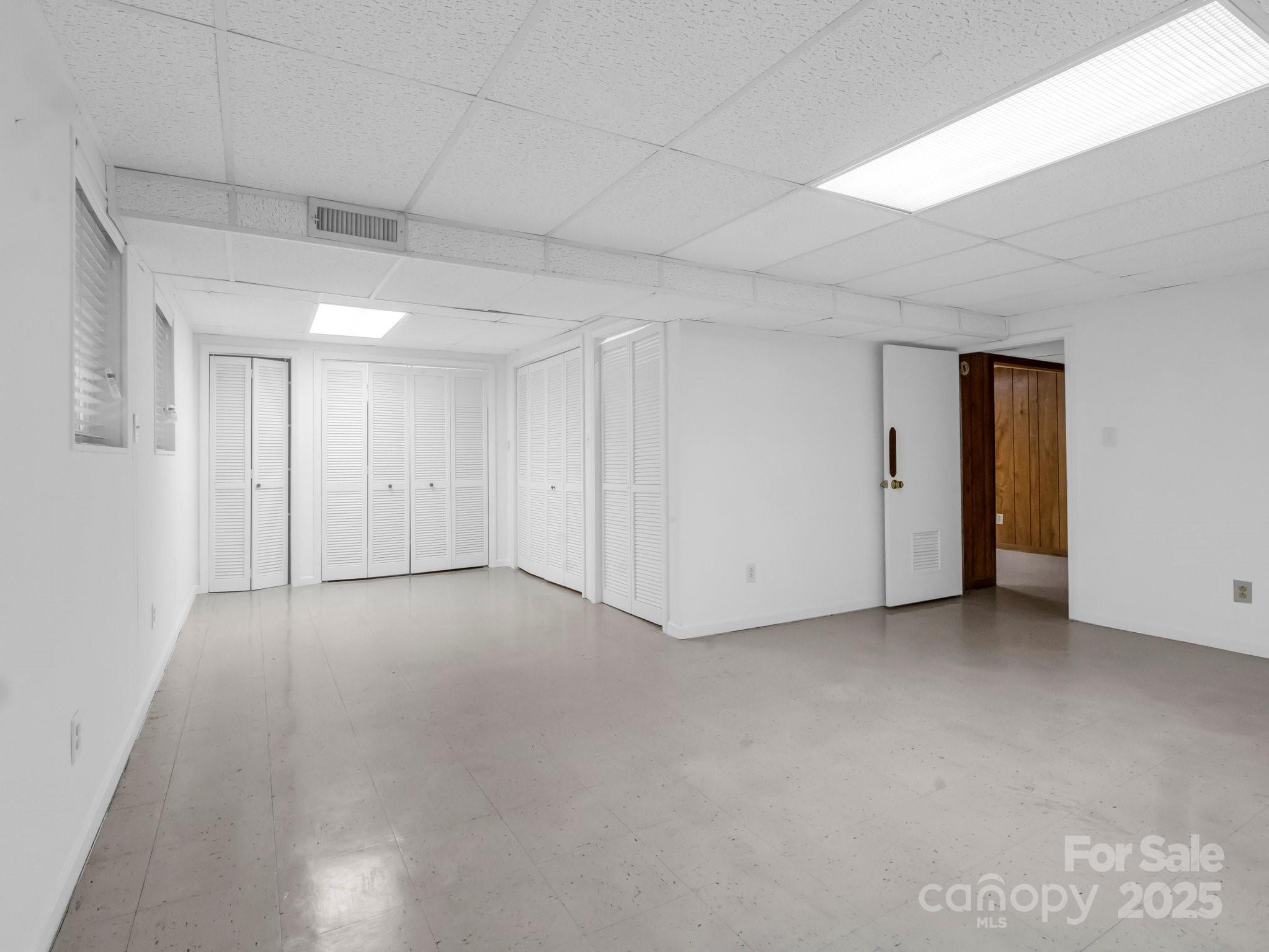 3039 Longwood Drive Property Photo 44