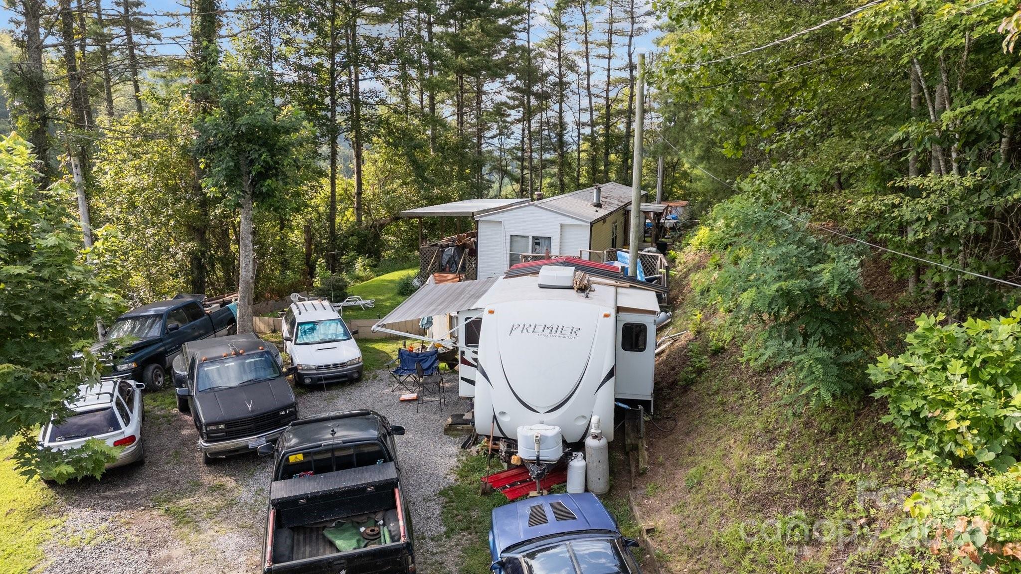 115 Juniper Drive Property Photo 4