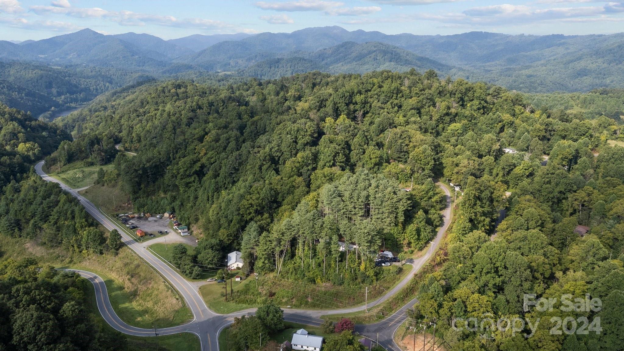 115 Juniper Drive Property Photo 6