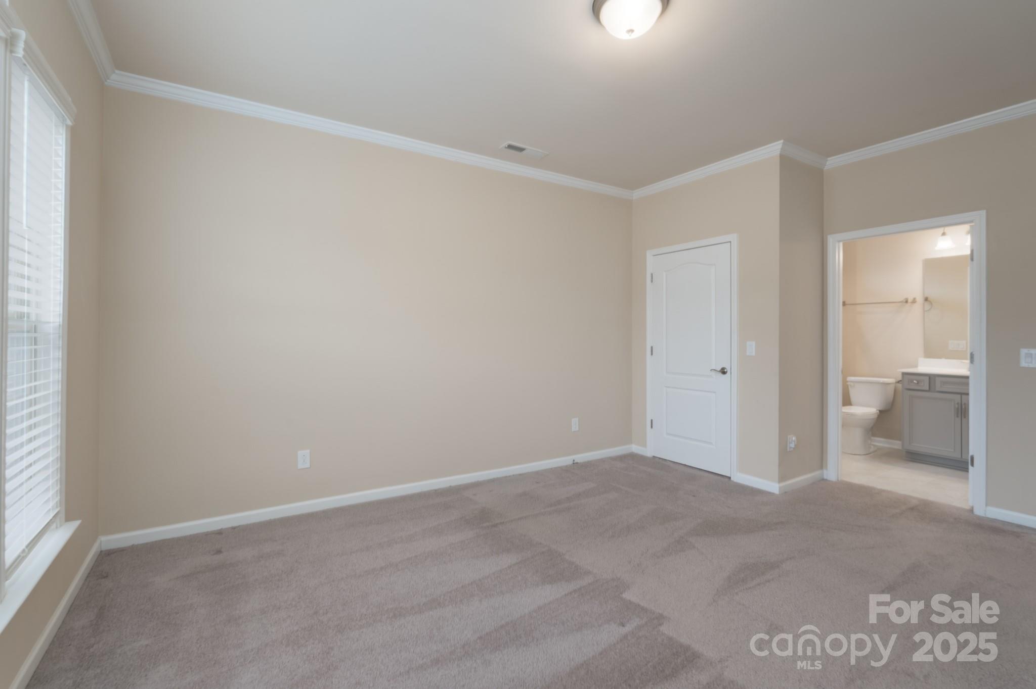 3087 Bartlett Street Property Photo 14