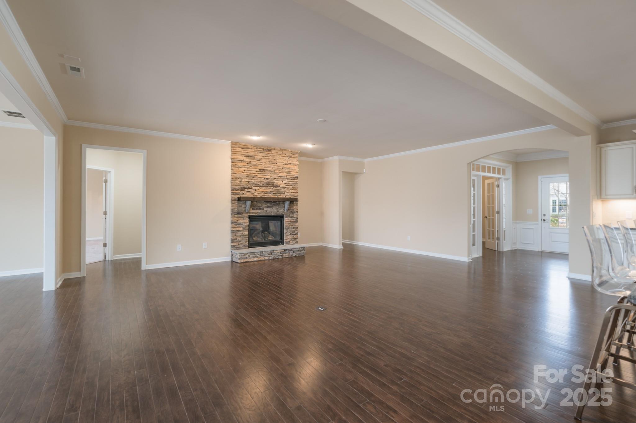 3087 Bartlett Street Property Photo 17