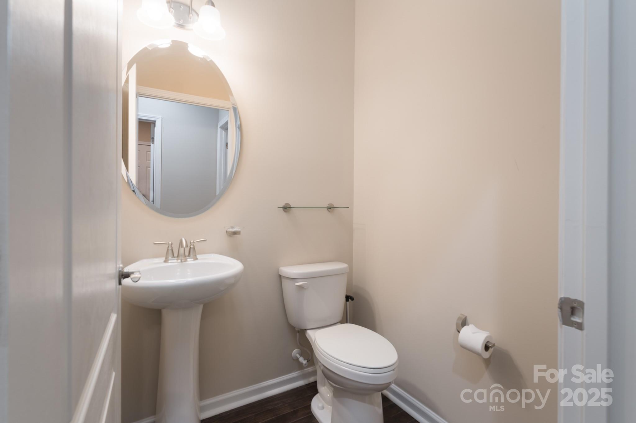 3087 Bartlett Street Property Photo 31