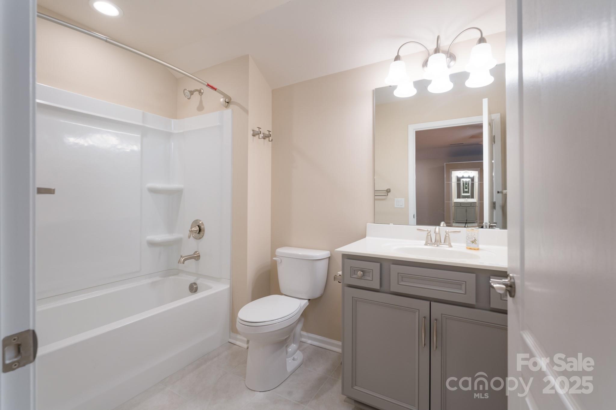3087 Bartlett Street Property Photo 33