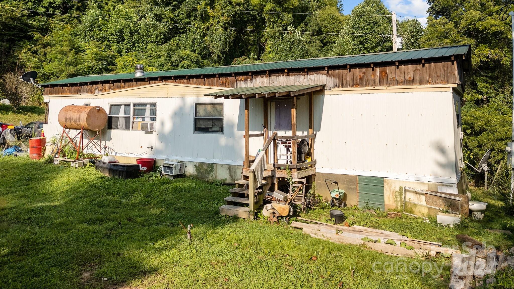 47 Denny Lane Property Photo 1
