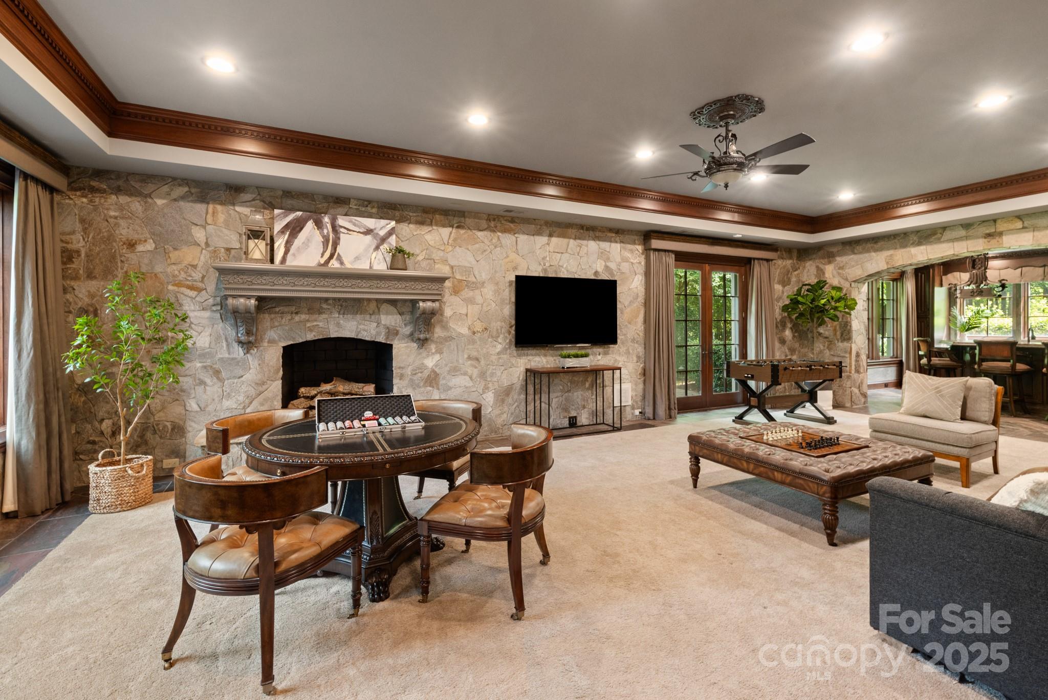 423 Oakmont Lane Property Photo 44
