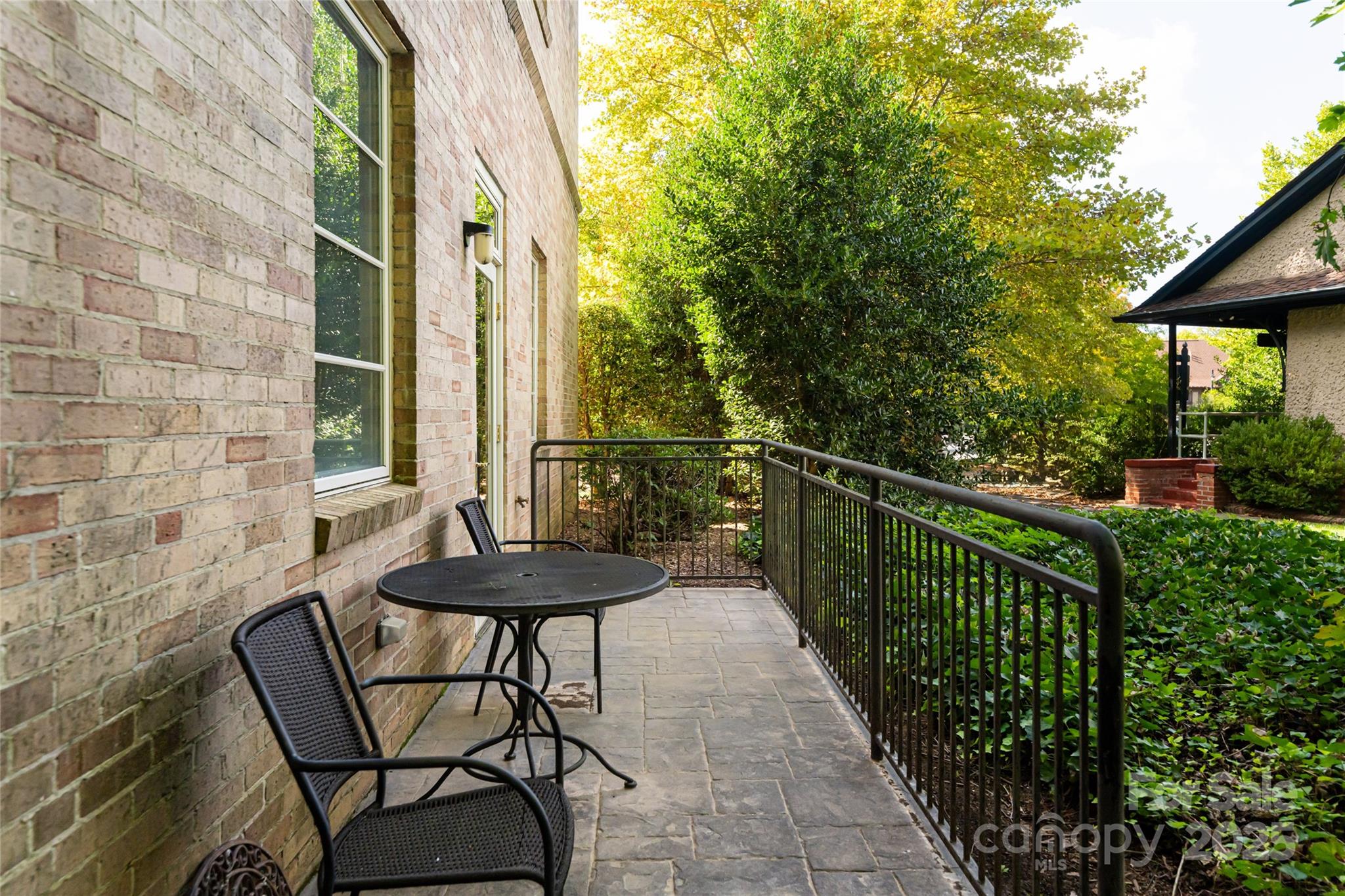 6 Village Lane B100 Property Photo 16