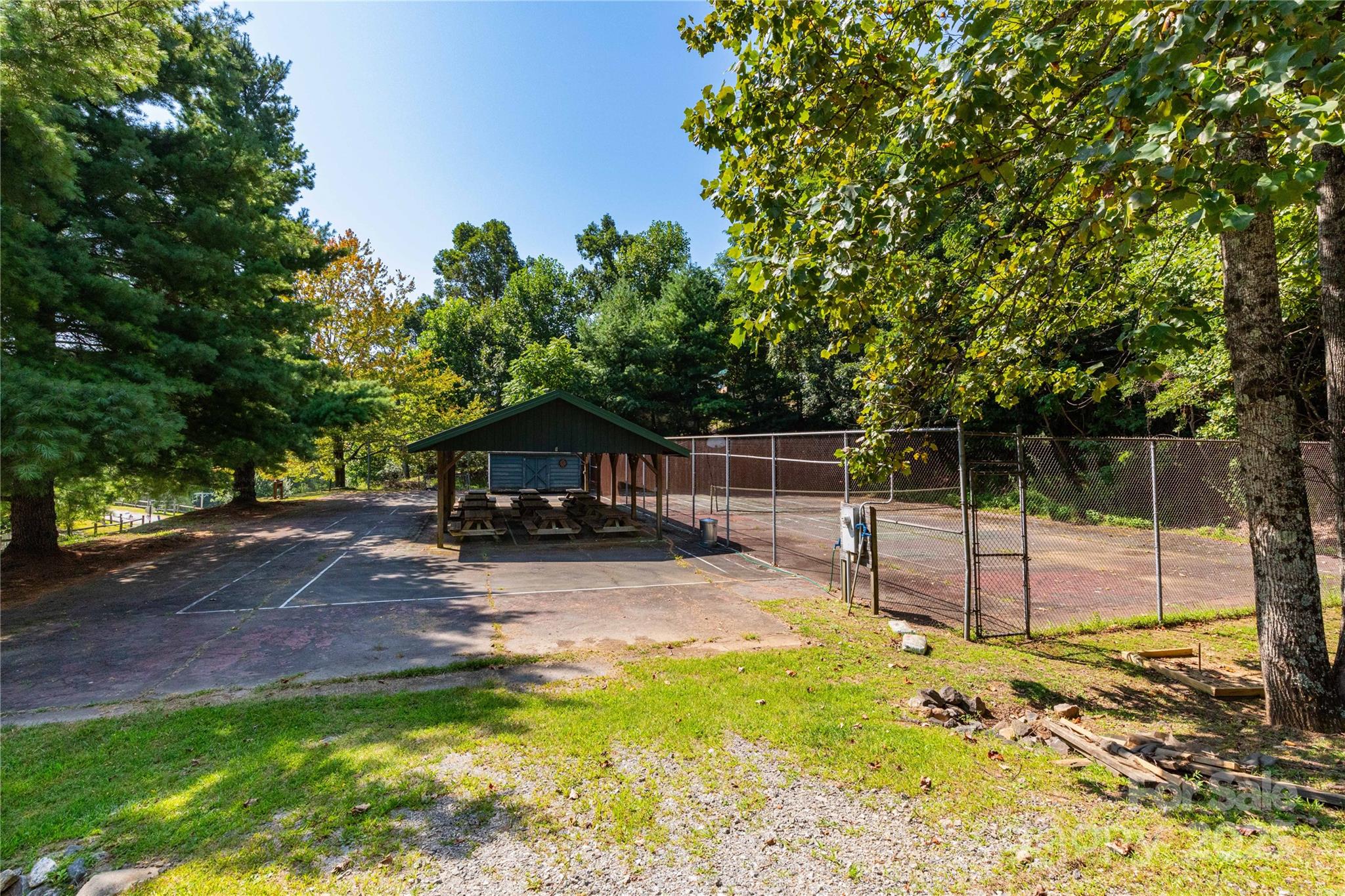 9999 Arrowhead Trail 74, 75, And 76 Property Photo 10