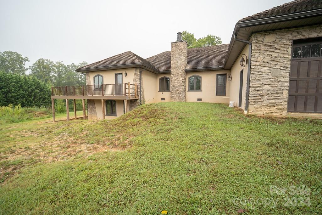 110 E Glenwood Lane Property Photo 4