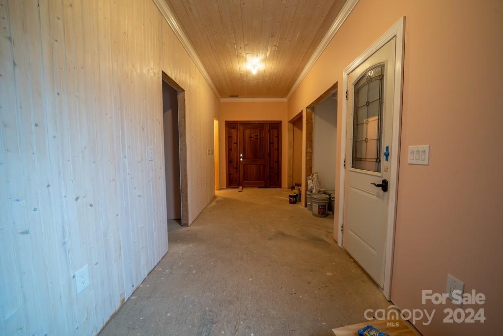 110 E Glenwood Lane Property Photo 11