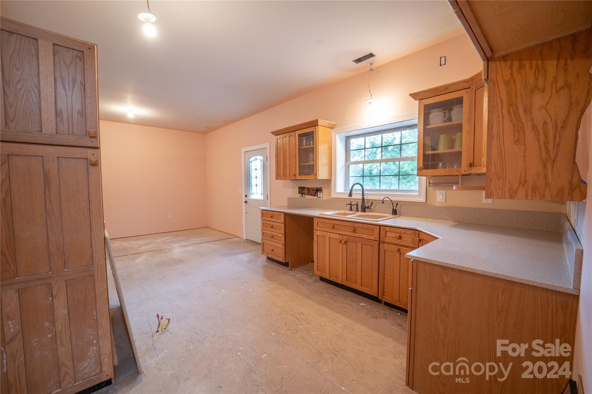 110 E Glenwood Lane Property Photo 16
