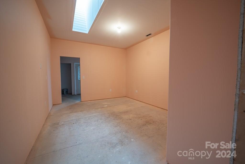 110 E Glenwood Lane Property Photo 18