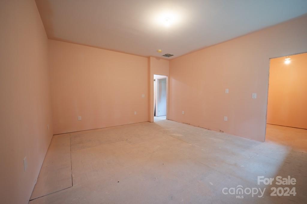 110 E Glenwood Lane Property Photo 25