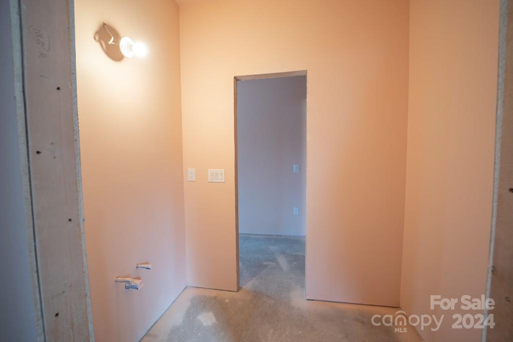 110 E Glenwood Lane Property Photo 27