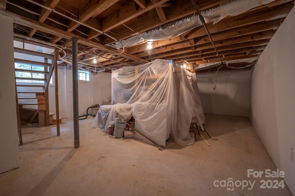110 E Glenwood Lane Property Photo 31