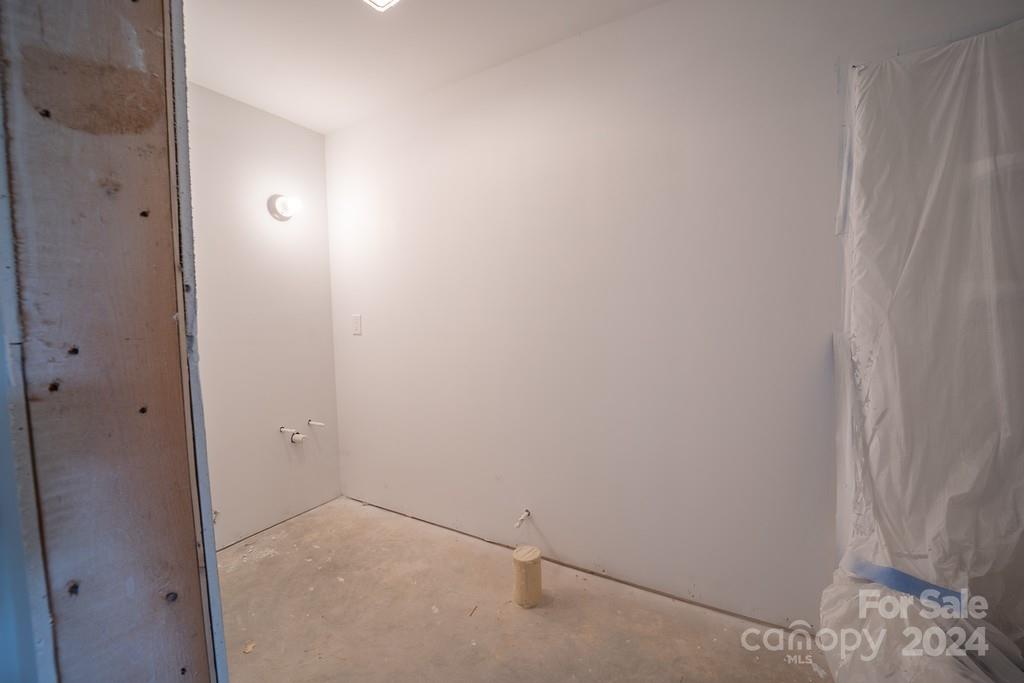 110 E Glenwood Lane Property Photo 37