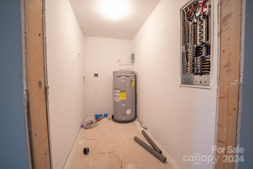 110 E Glenwood Lane Property Photo 42