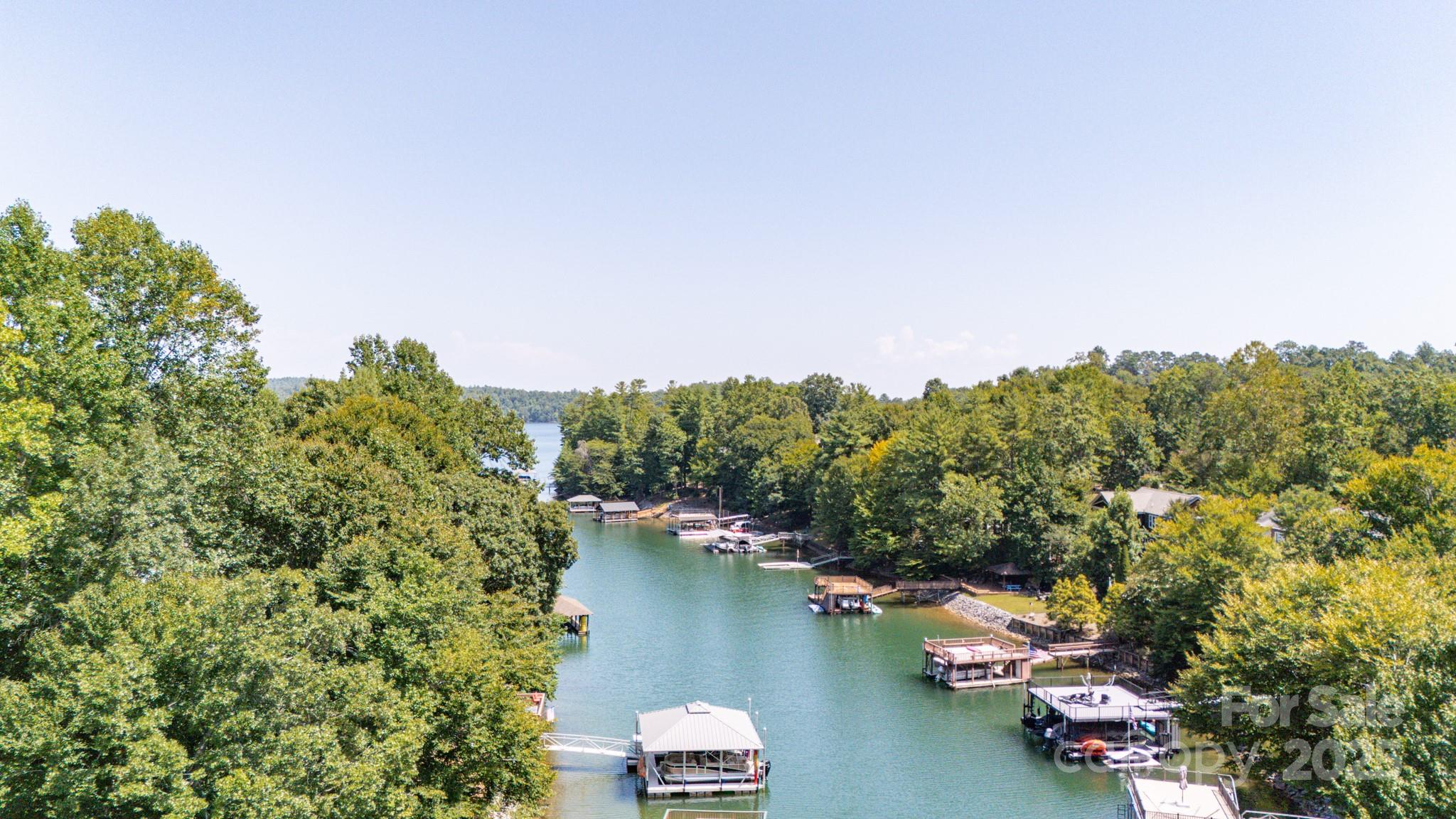 332 Waterglyn Way 27 Property Photo 9