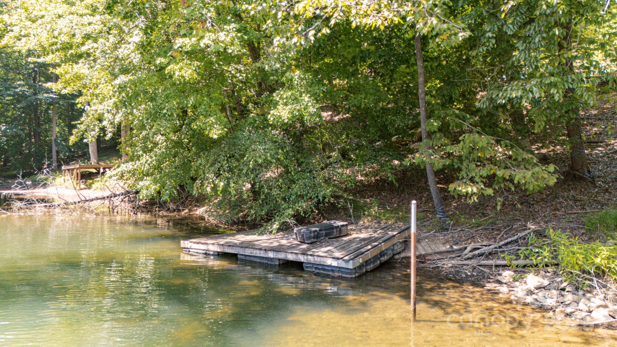 332 Waterglyn Way 27 Property Photo 10