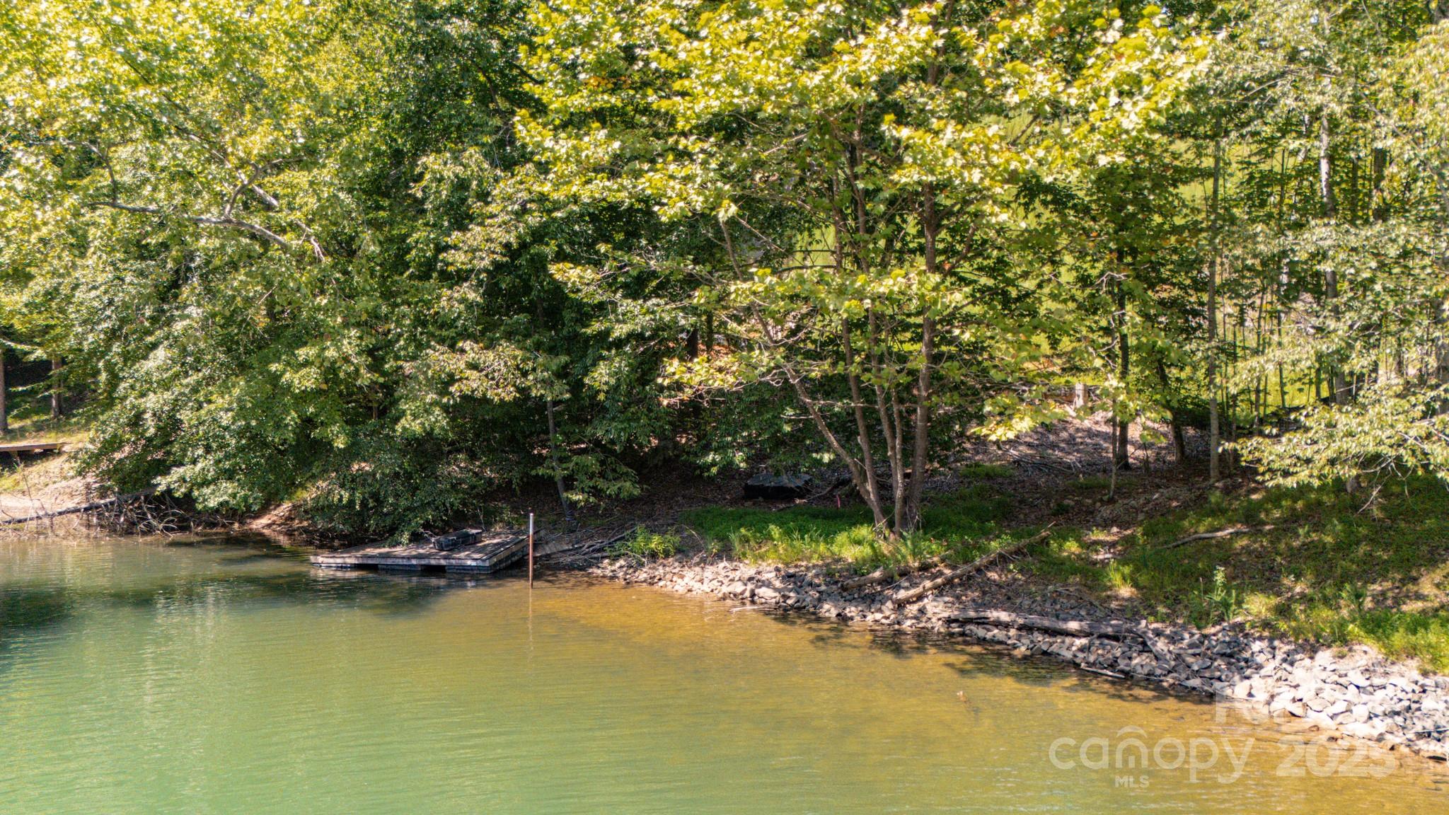 332 Waterglyn Way 27 Property Photo 14