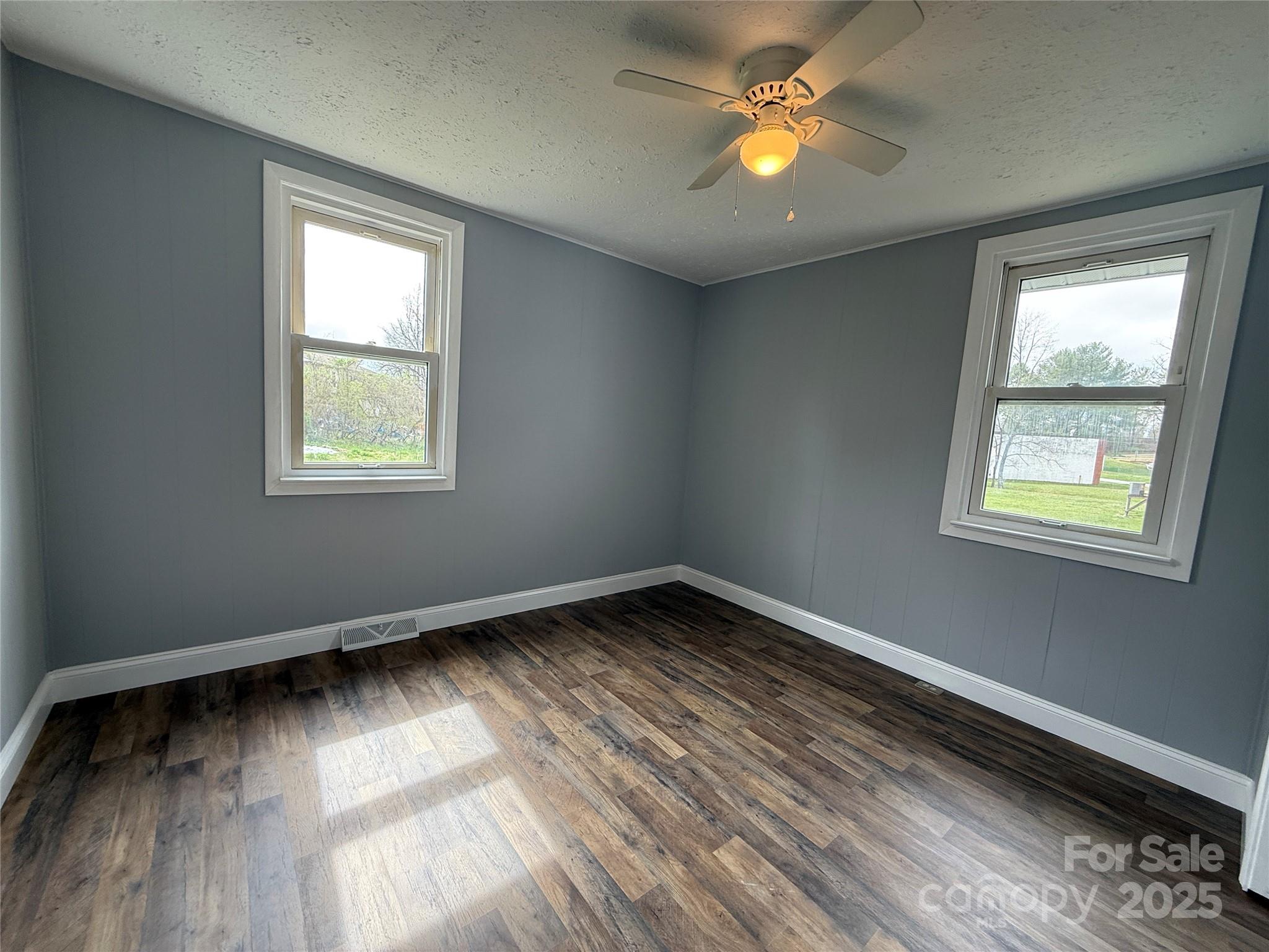 154 Burrell Avenue Property Photo 7