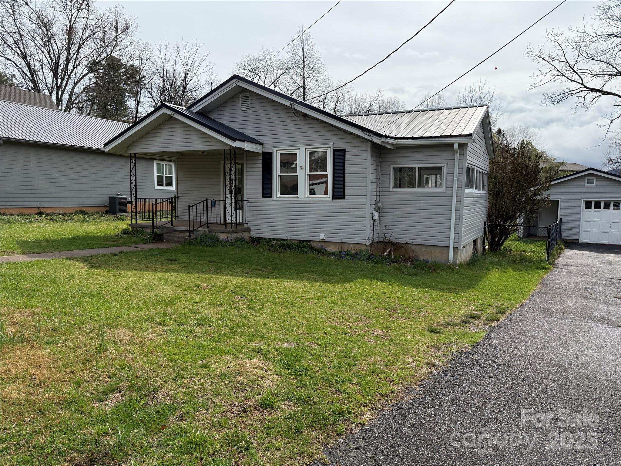 154 Burrell Avenue Property Photo 25