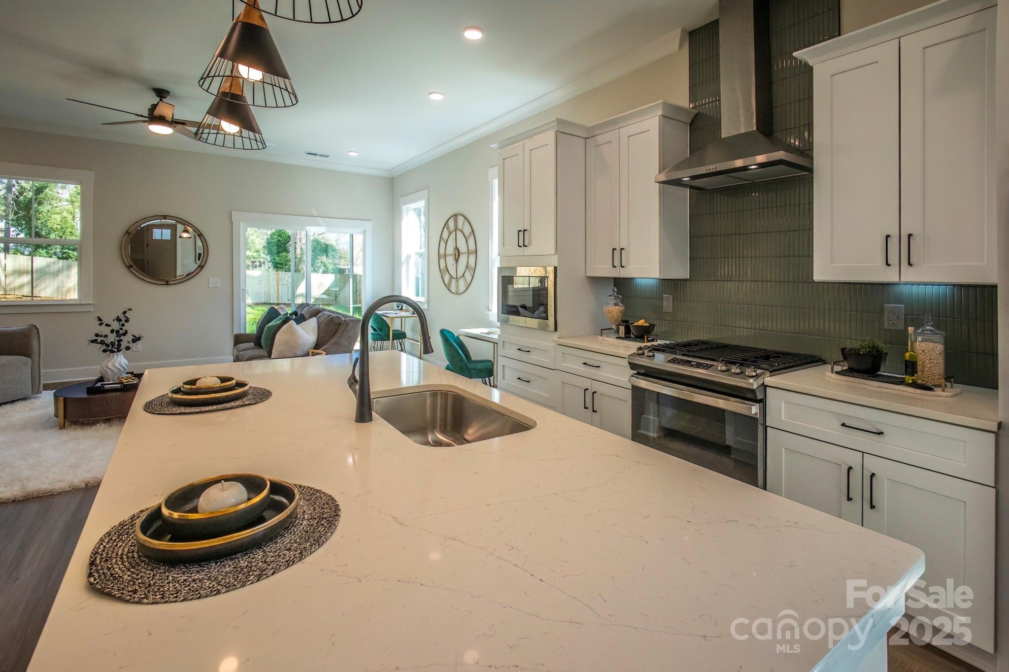 2630 Rose Street Property Photo 1