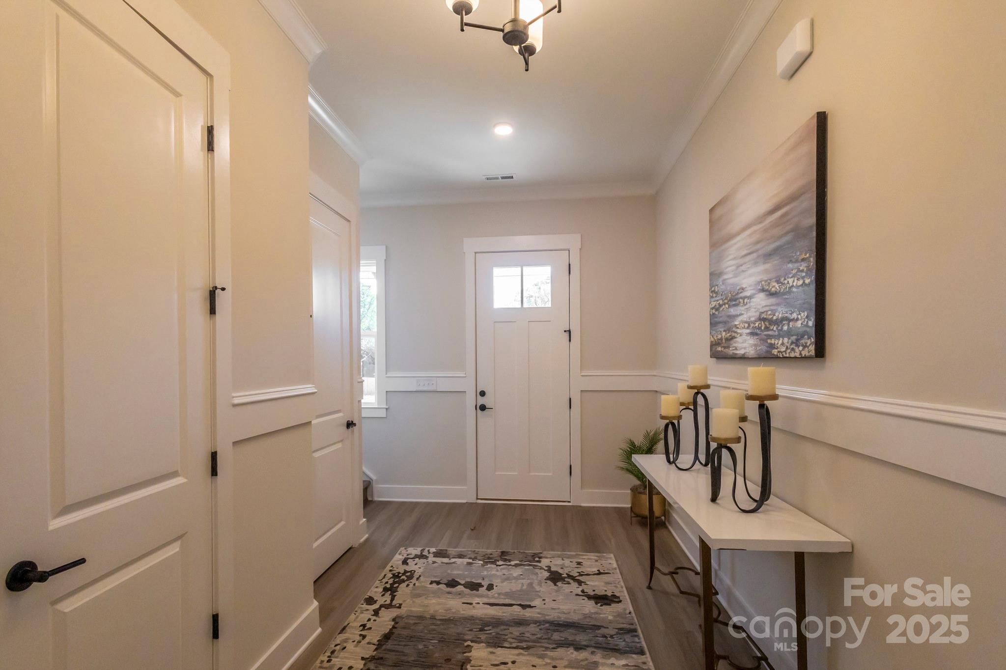 2630 Rose Street Property Photo 9
