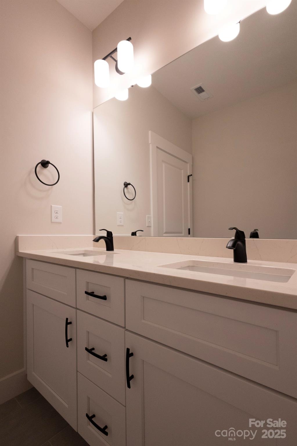 2630 Rose Street Property Photo 24