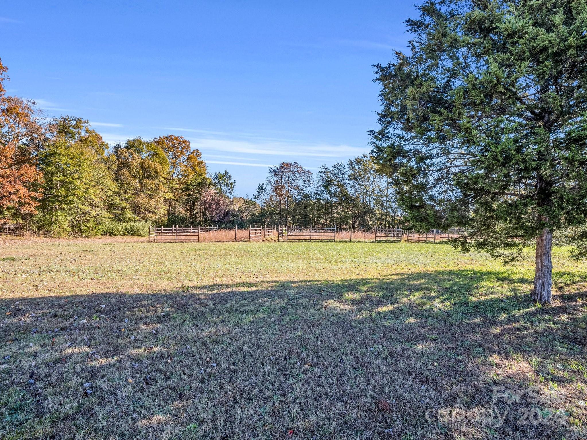 301 Doggett Road Property Photo 6