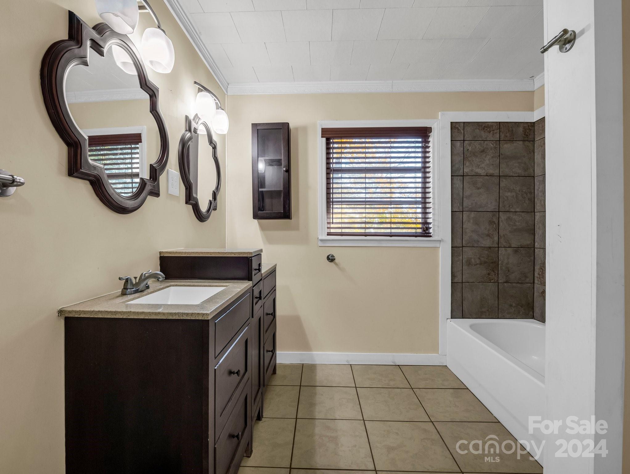 301 Doggett Road Property Photo 14