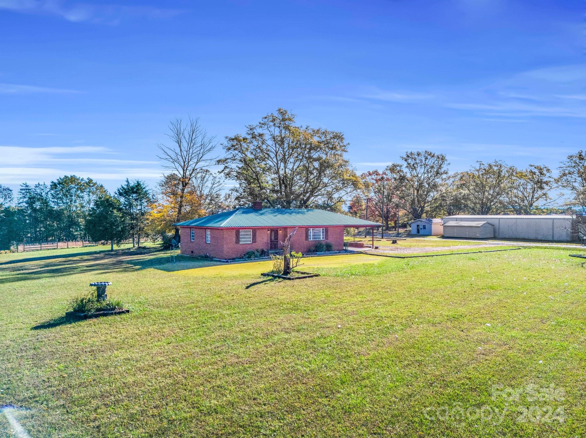 301 Doggett Road Property Photo 16