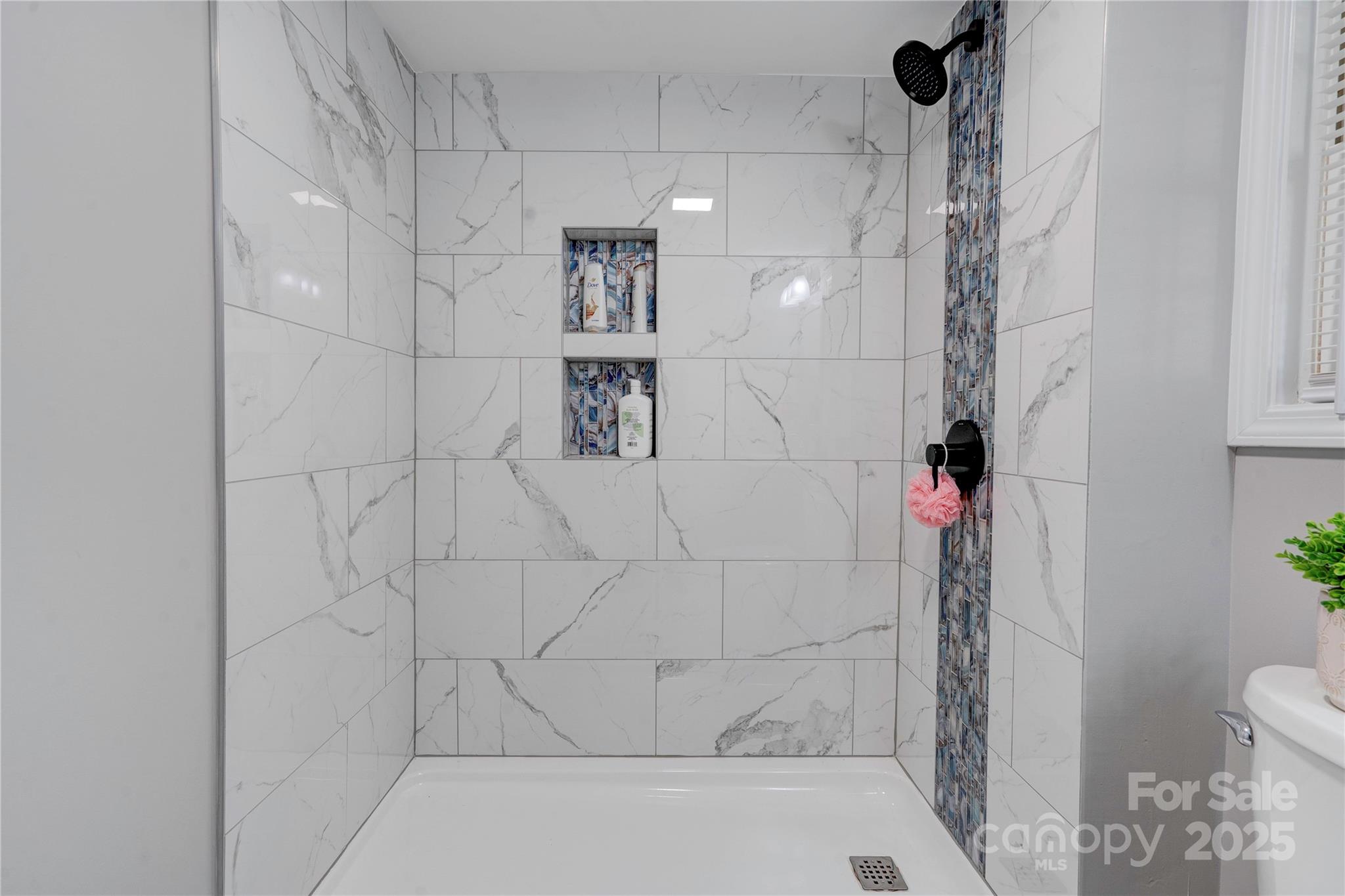 607 Ligon Street Property Photo 19