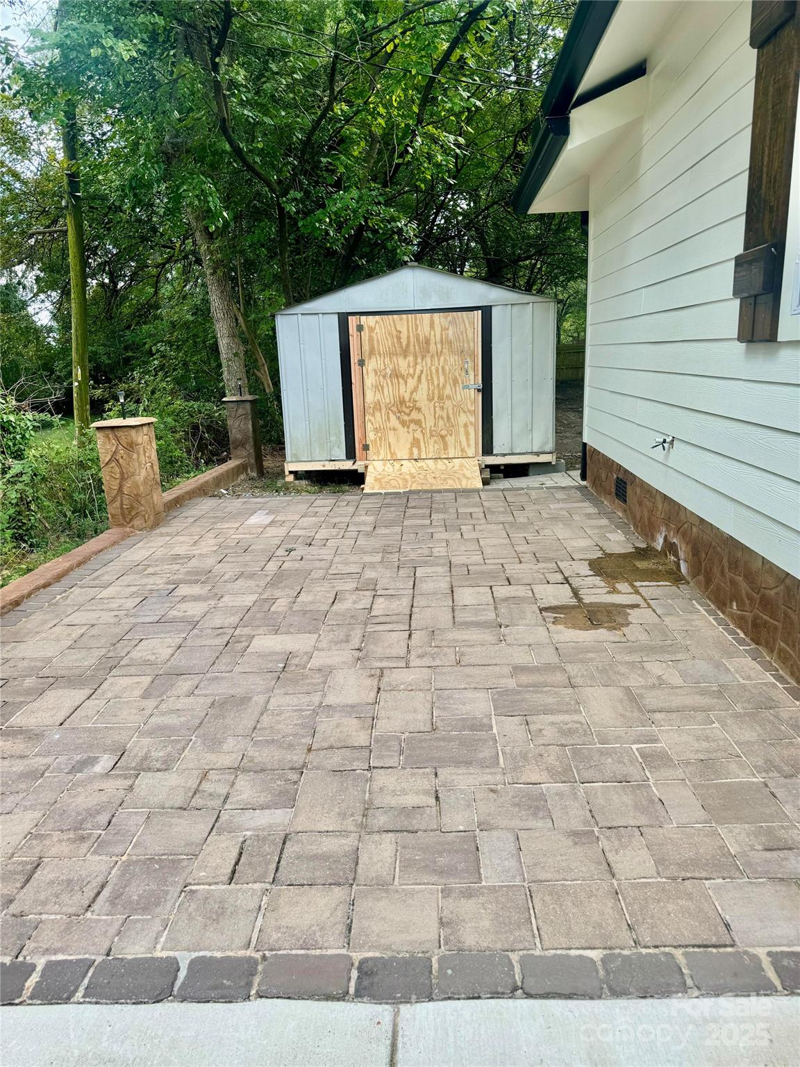 607 Ligon Street Property Photo 38