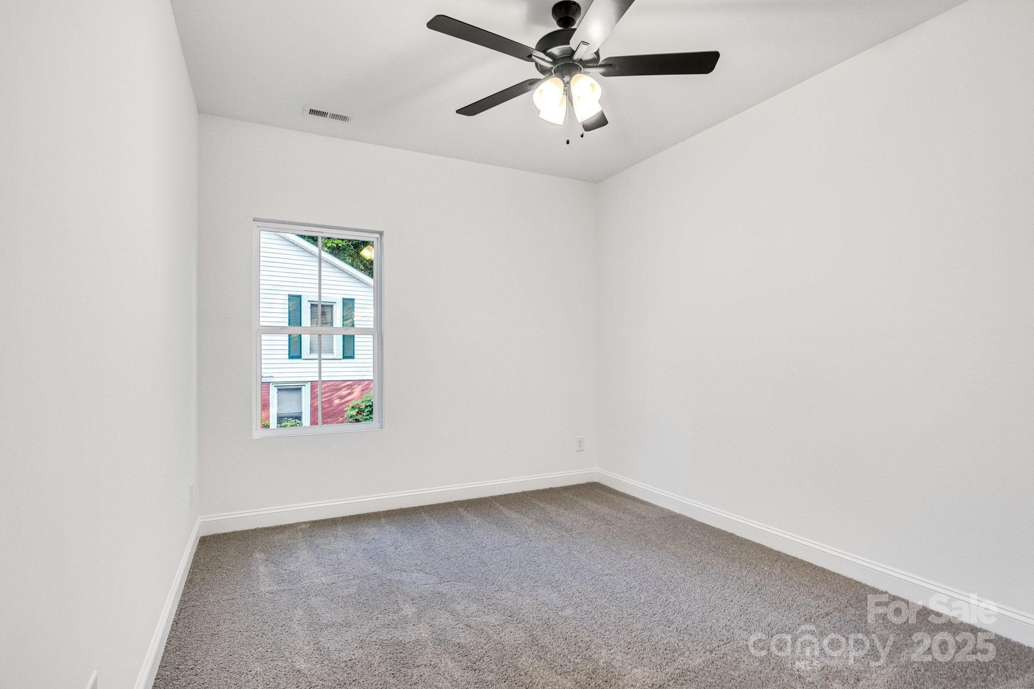 354 Moore Avenue Property Photo 9