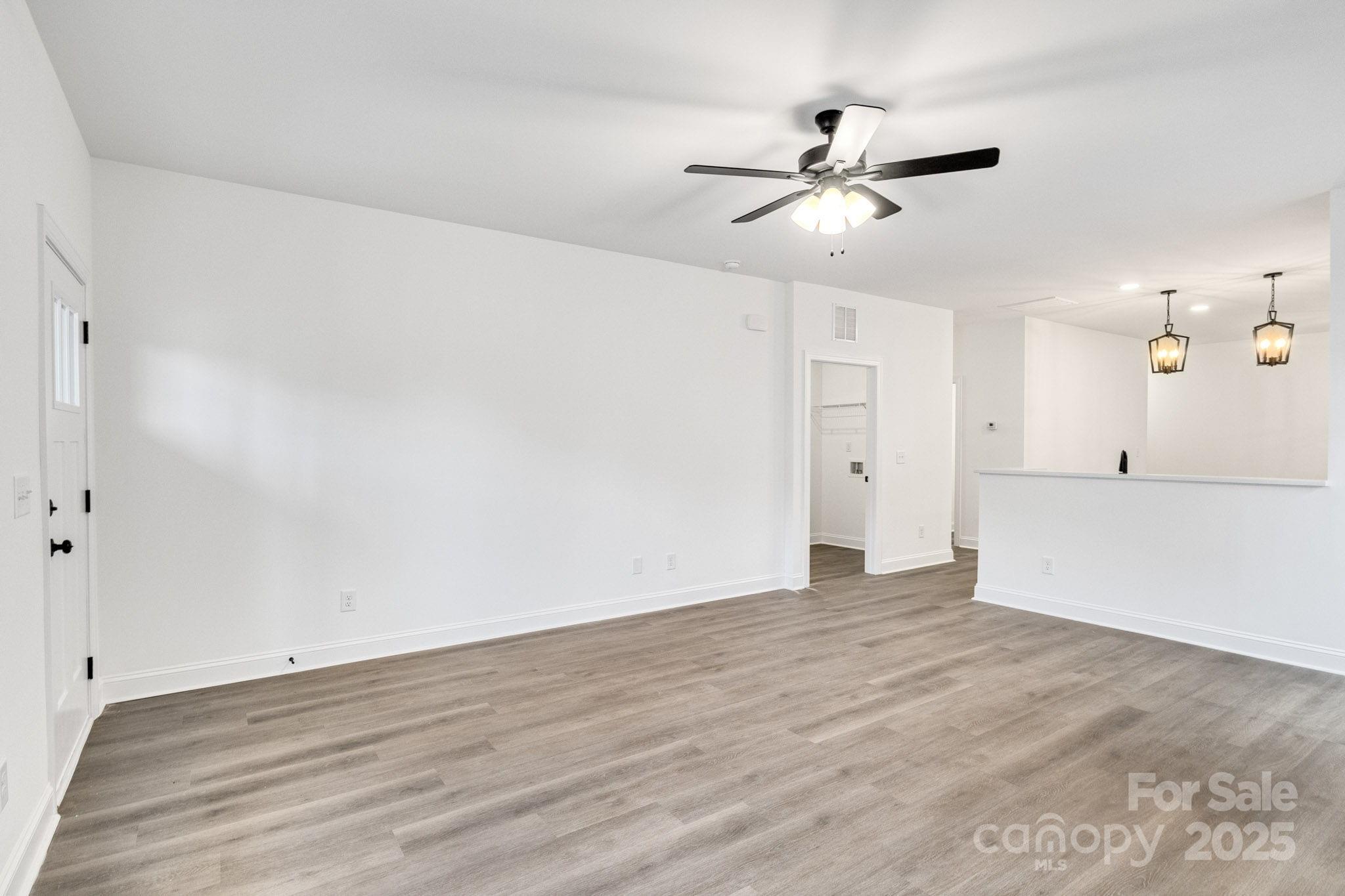 354 Moore Avenue Property Photo 17