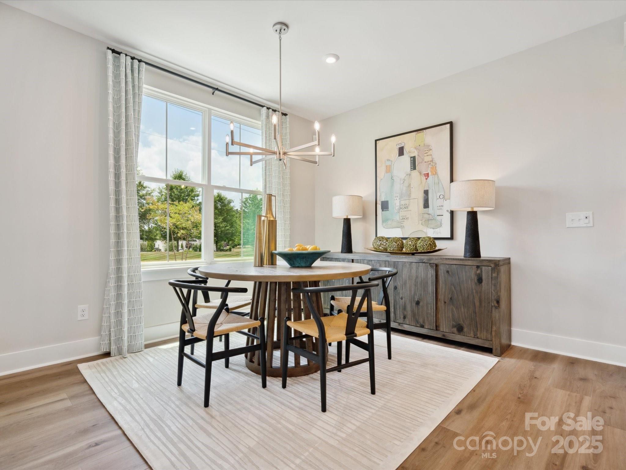 97 Seven Oaks Landing Property Photo 10