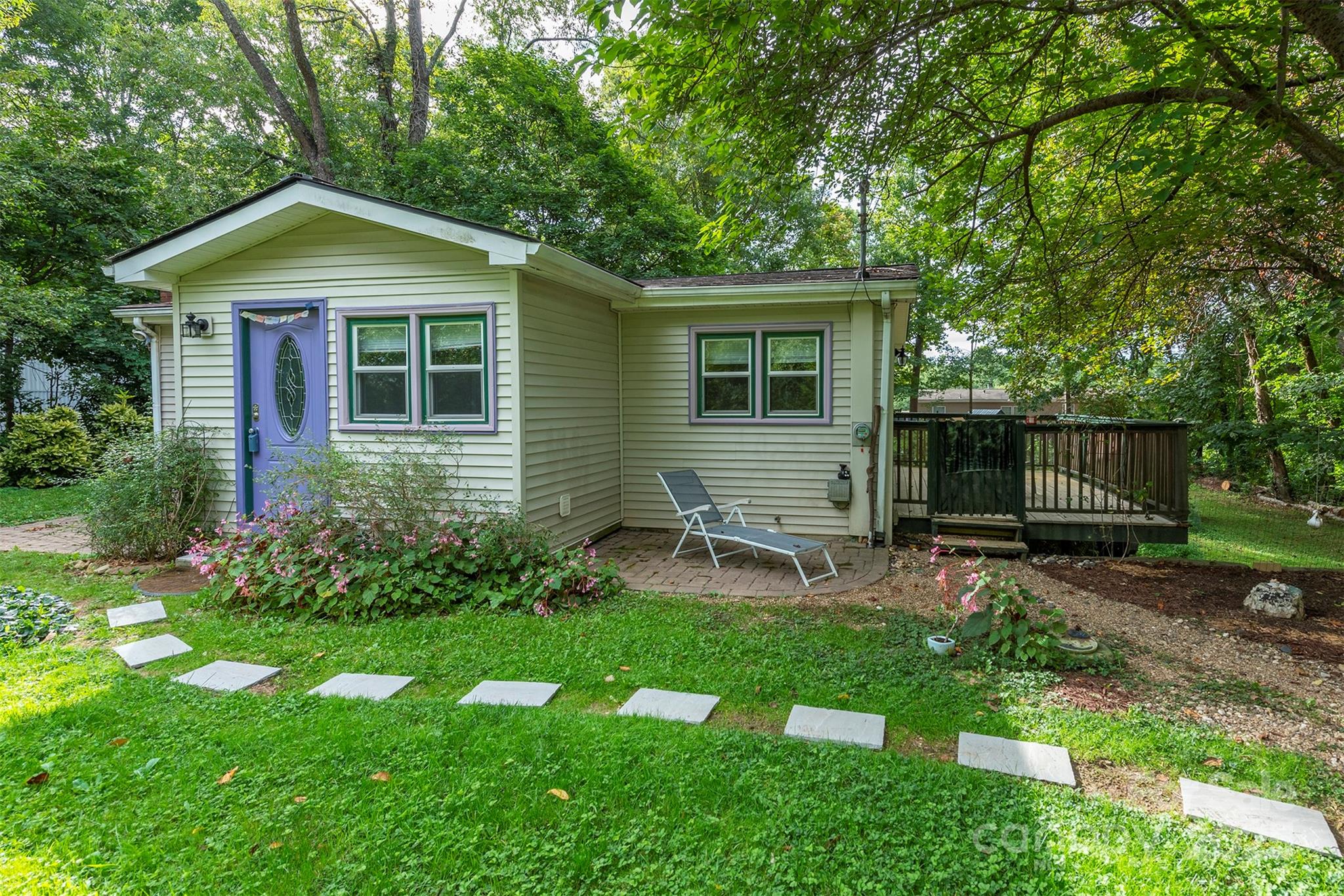 25 Glenview Place Property Photo 1