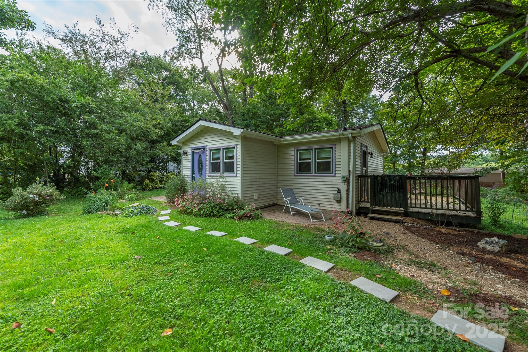 25 Glenview Place Property Photo 2