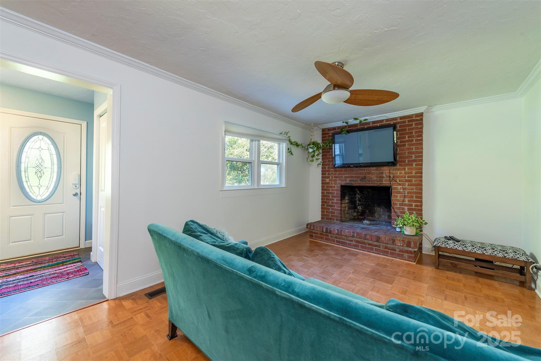 25 Glenview Place Property Photo 4