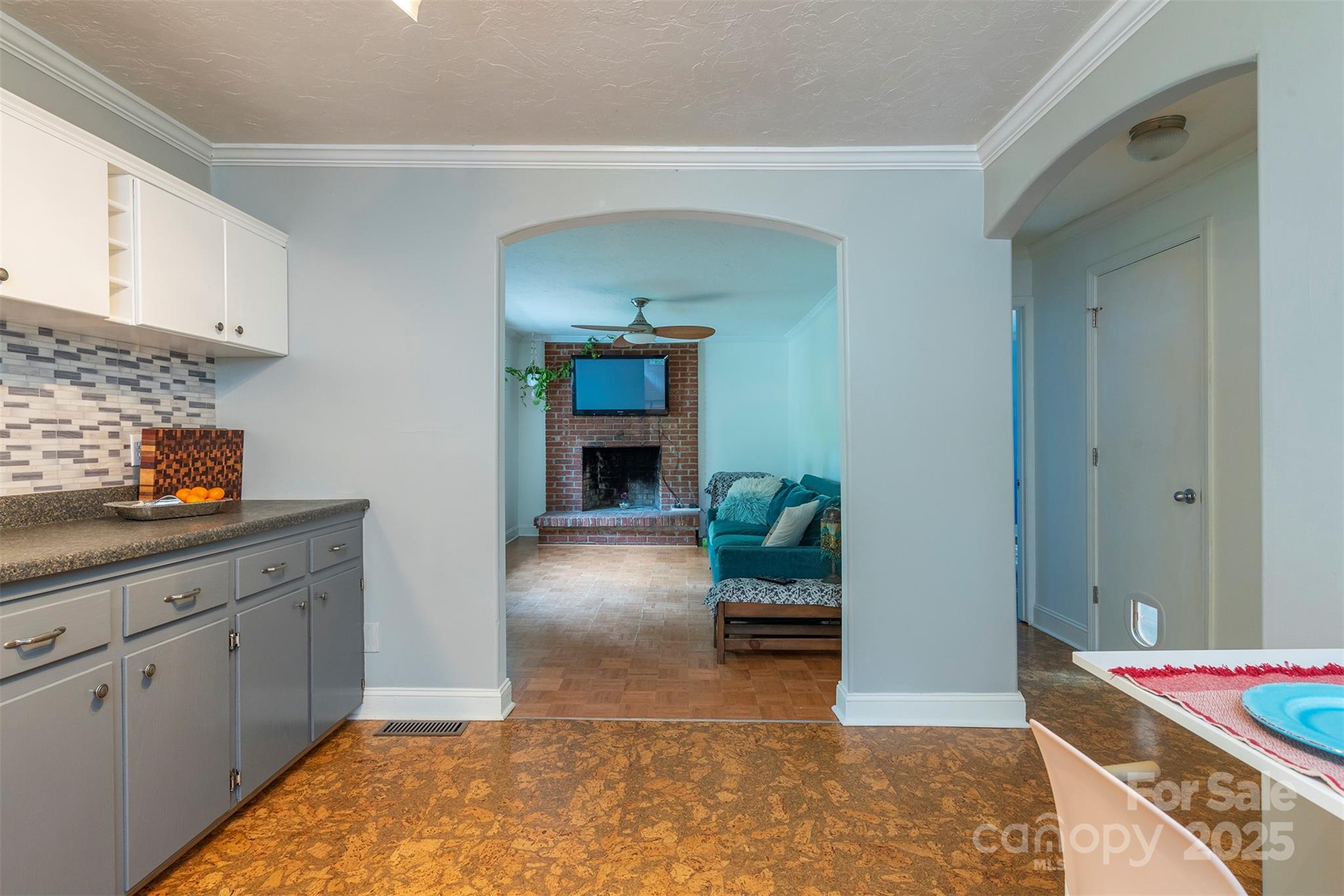 25 Glenview Place Property Photo 8