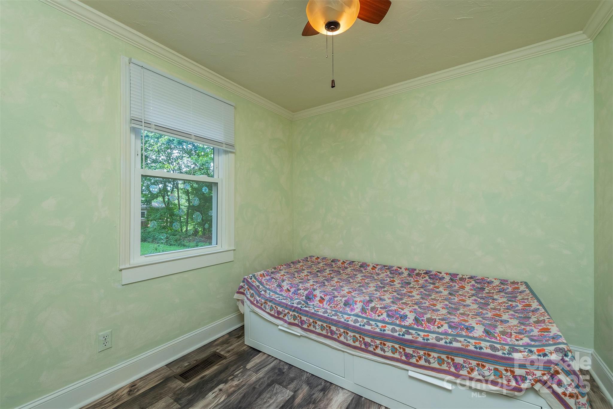 25 Glenview Place Property Photo 14