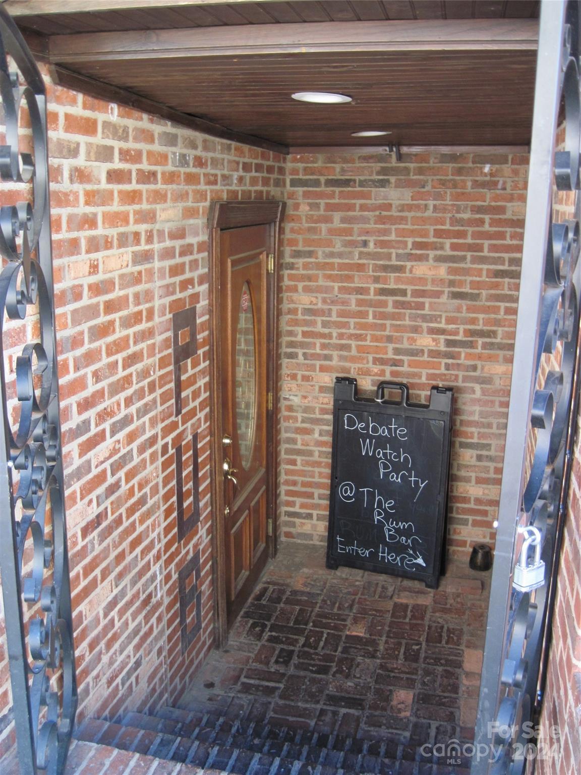 819 West Avenue Property Photo 22