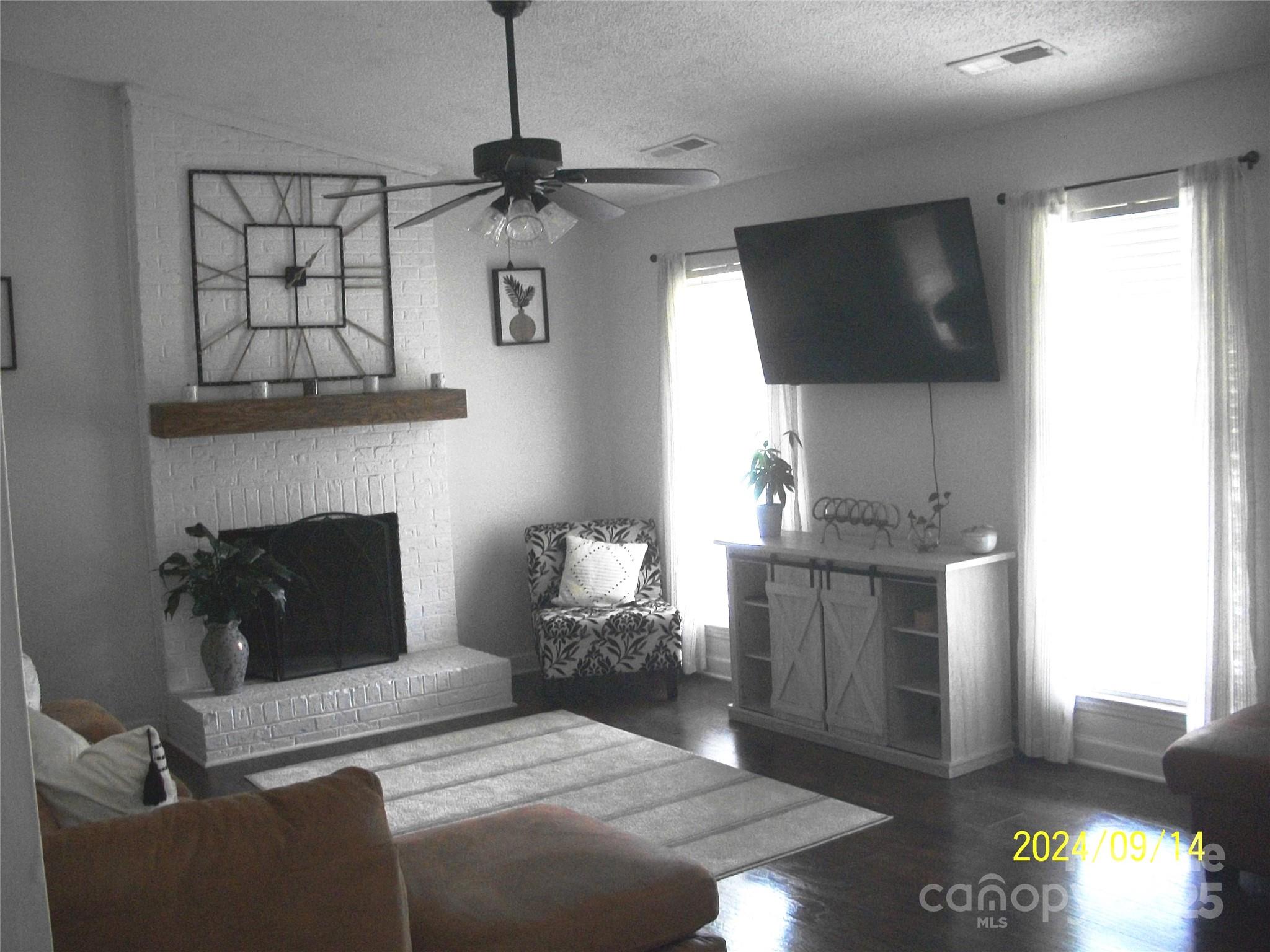 3905 Autumn Wood Drive 28 Property Photo 8