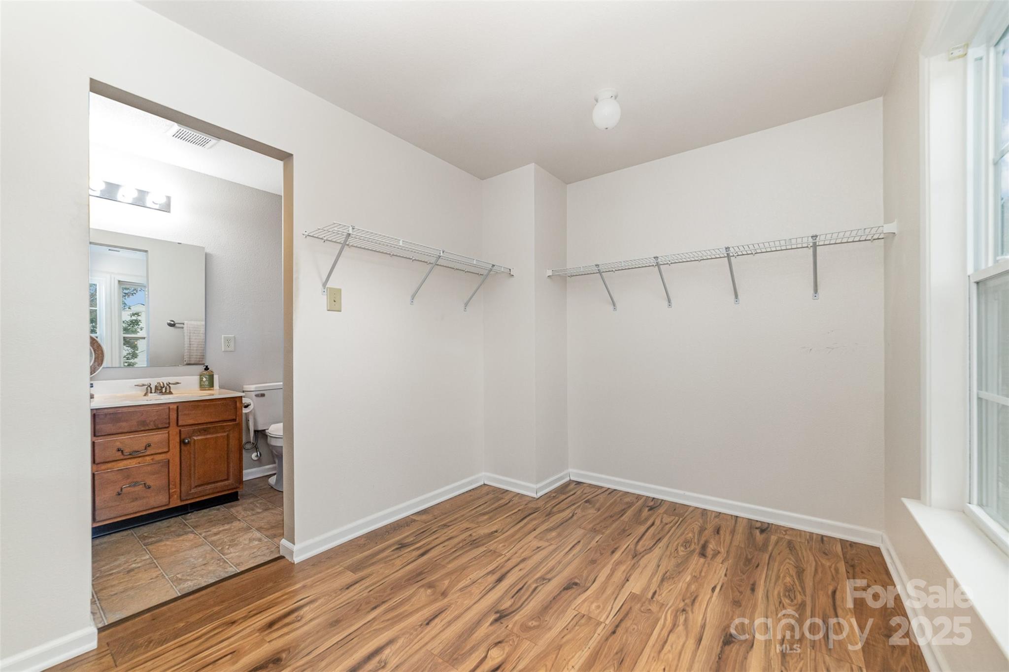 672 Carybrook Court Property Photo 22