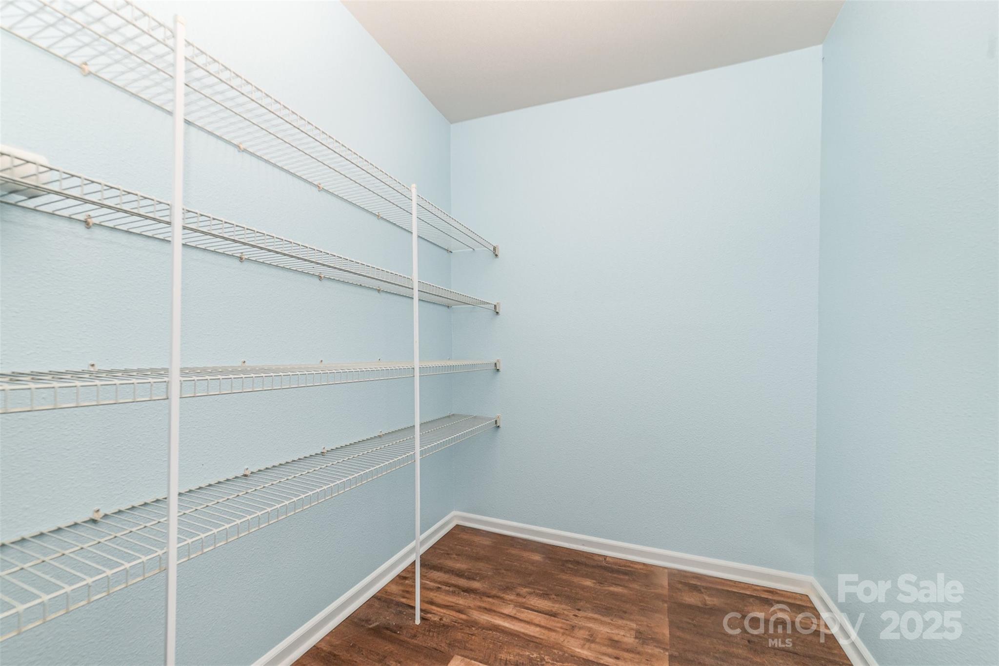 672 Carybrook Court Property Photo 24