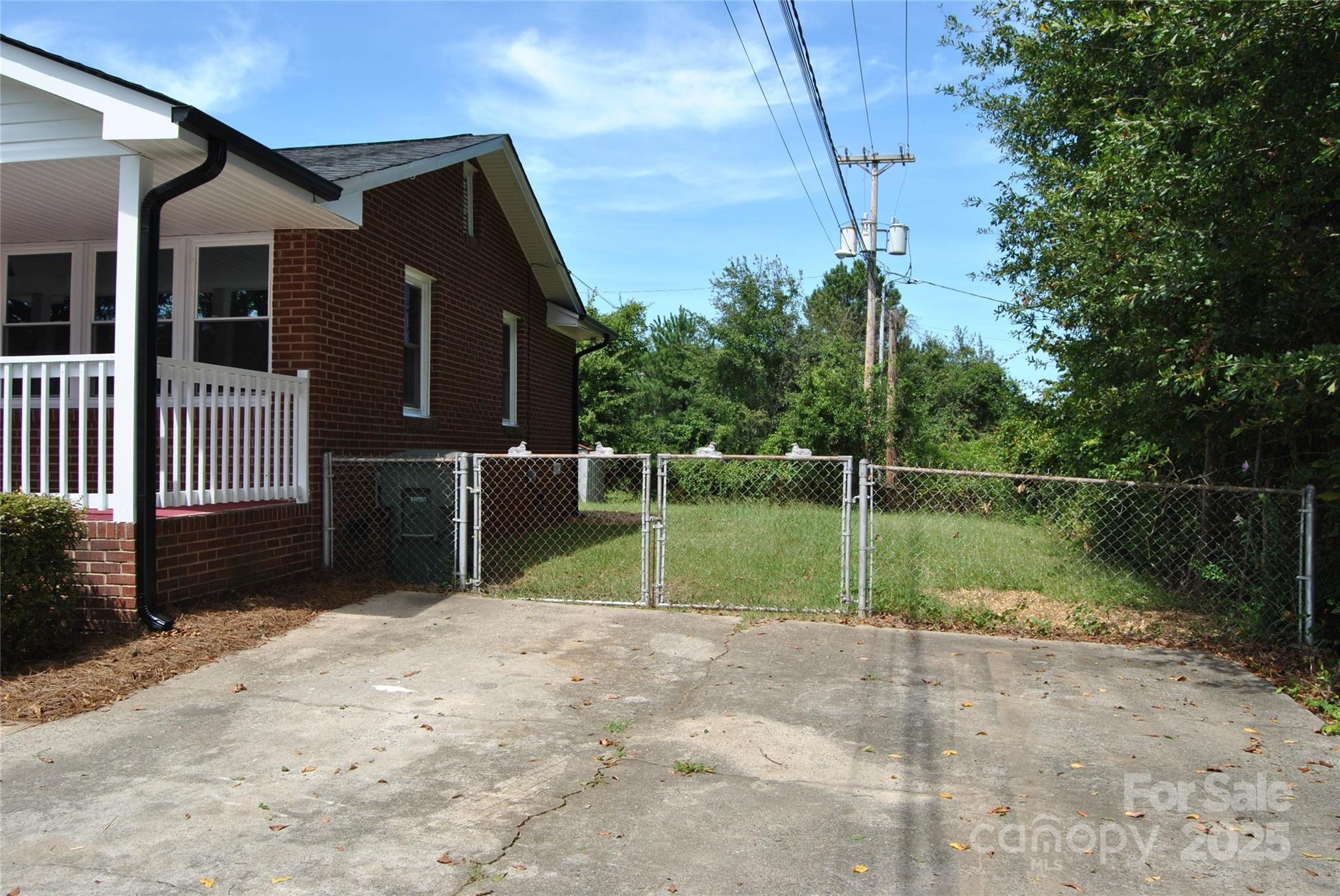 500 Doffin Lane Property Photo 27